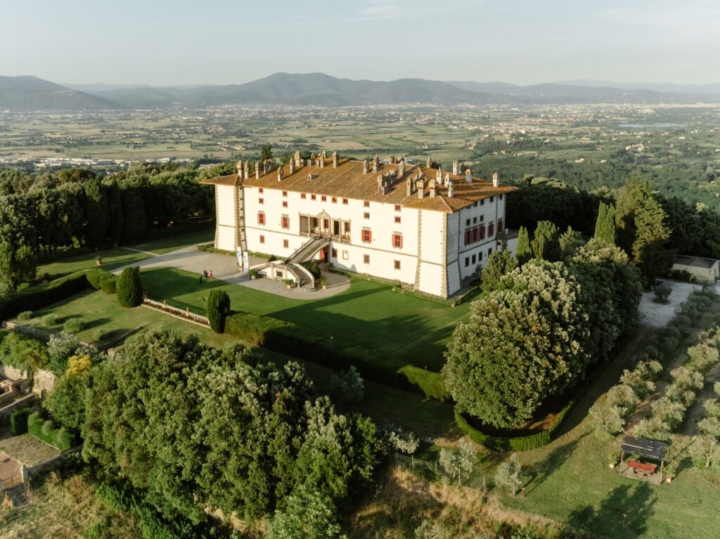 PetitBouquet-bespoke-destination-wedding-tuscany-maddie-braxtonMB-272