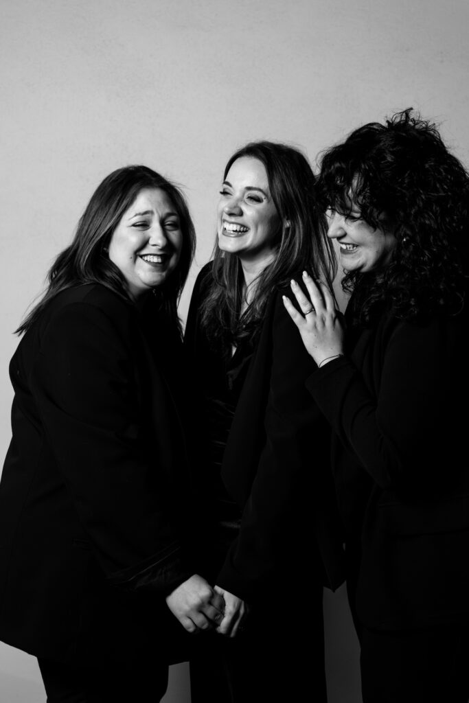 PetitBouquetWeddings-About-vert- R6__0790