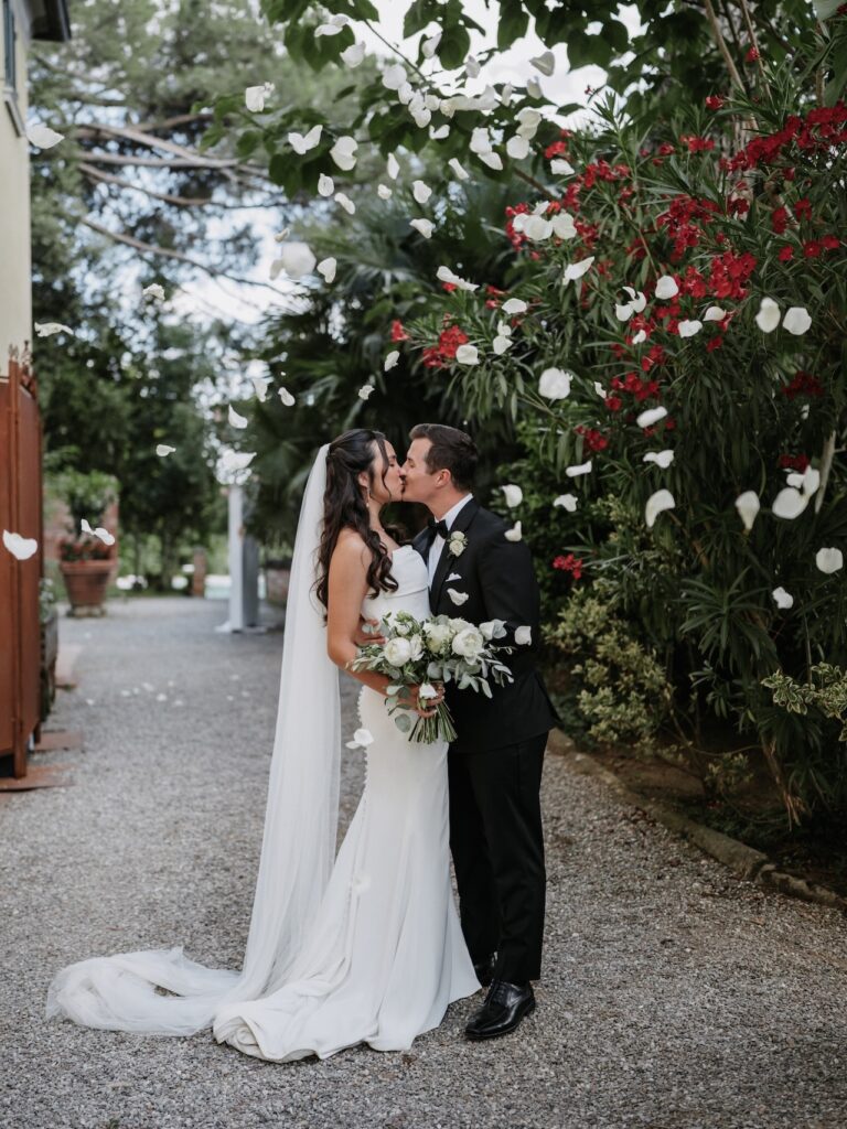 PetittBouquet-Villa-castelletto-morgan-ethanNAG04911